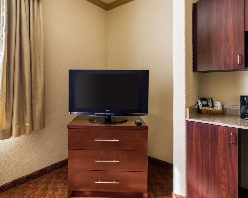 Comfort Suites Near Nasa - Clear Lake Webster Eksteriør billede